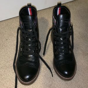 Tommy Hilfiger boots